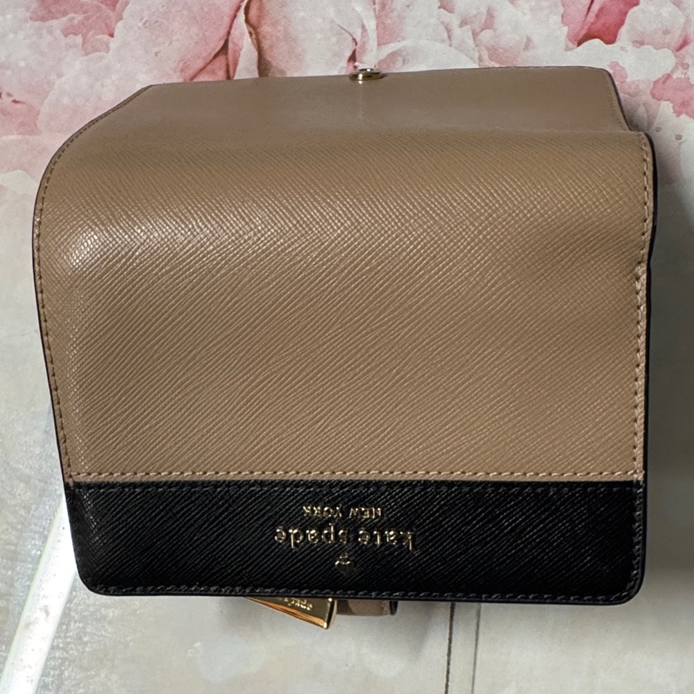 Kate Spade Black and tan Wallet ships same day! - Picture 5 of 10